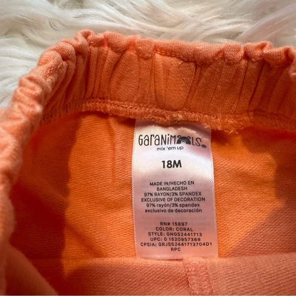 Garanimals Baby Girl Heart Print Tee & Orange Ruffle Shorts Set Size 18 Months - Picture 5 of 6